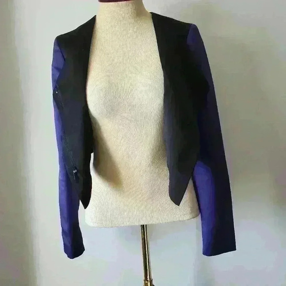 RACHEL ROY colorblock asymmetrical cropped purple  and black blazer. Size 0 - Picture 8 of 10